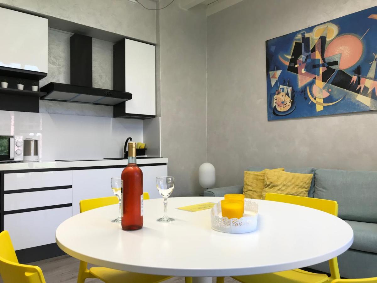 Vea Apartment Padenghe sul Garda Exteriör bild